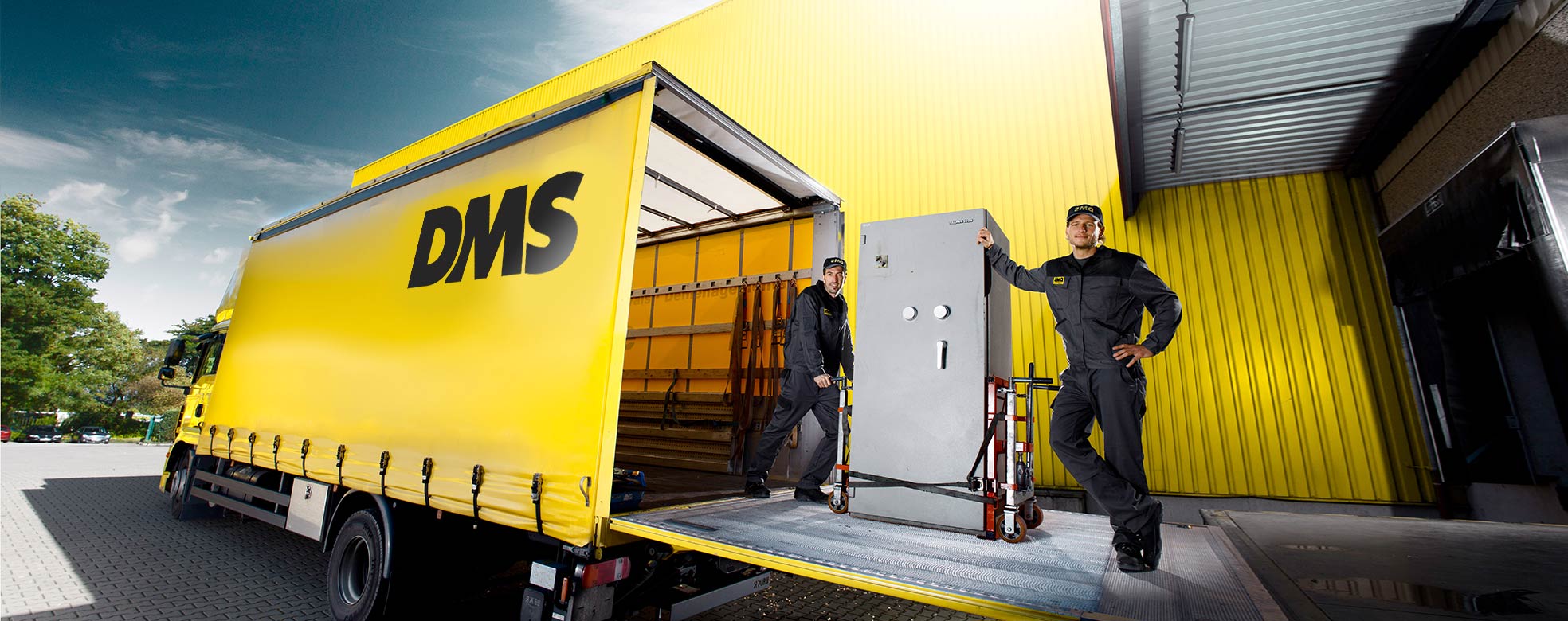 LKW bei Schwerlasttransport